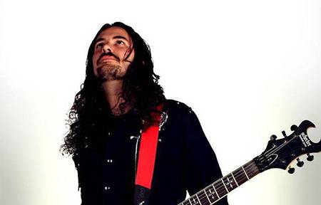 Guitarrista grupo Rock